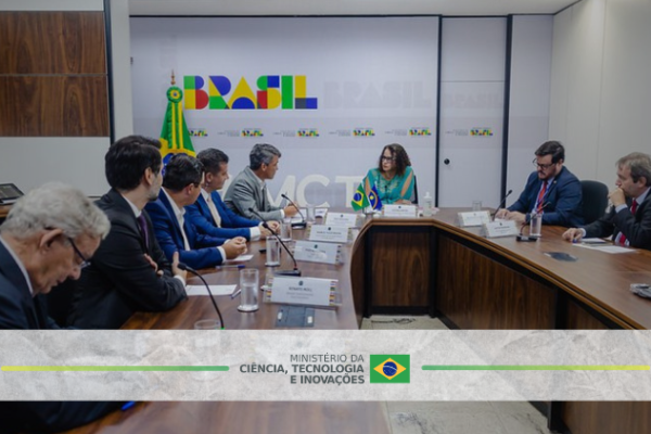 MCTI e instituições debatem expansão do Residência em TICs